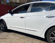 Hyundai Elantra (AD) 2015–2020 Dverové lišty (4 ks, nerez) fotografia 3