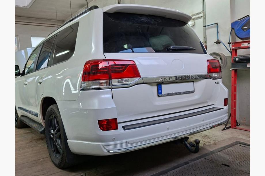 Toyota Land Cruiser 200 2007–2021 Facelift prestavbová sada z LC200 2008-2015 na 2021 Executive Fotografia 45