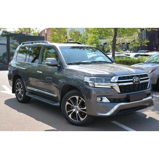 Restylingový kit z LC200 2008-2015 na 2016 Executive Toyota Land Cruiser 200 2007–2021 fotografia 2