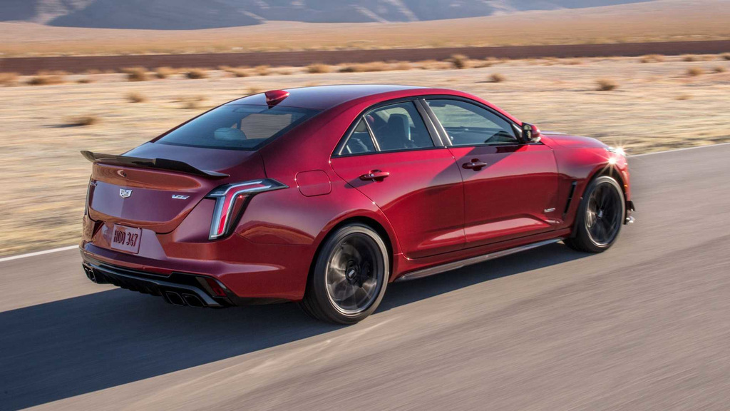 Cadillac CT4-V Blackwing: "nabitý" kompaktný sedan s výkonom 479 koní