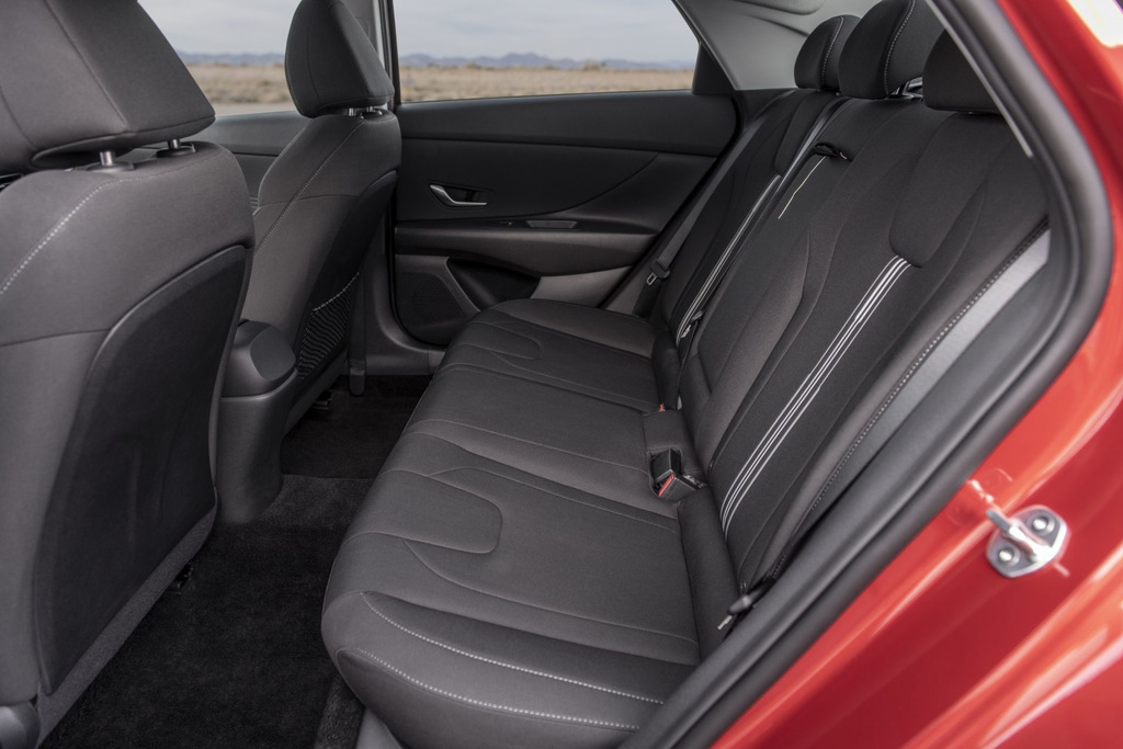 Prehľad Hyundai Elantra siedmej generácie