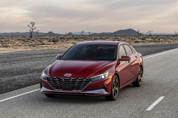 Prehľad Hyundai Elantra siedmej generácie Fotografia 1