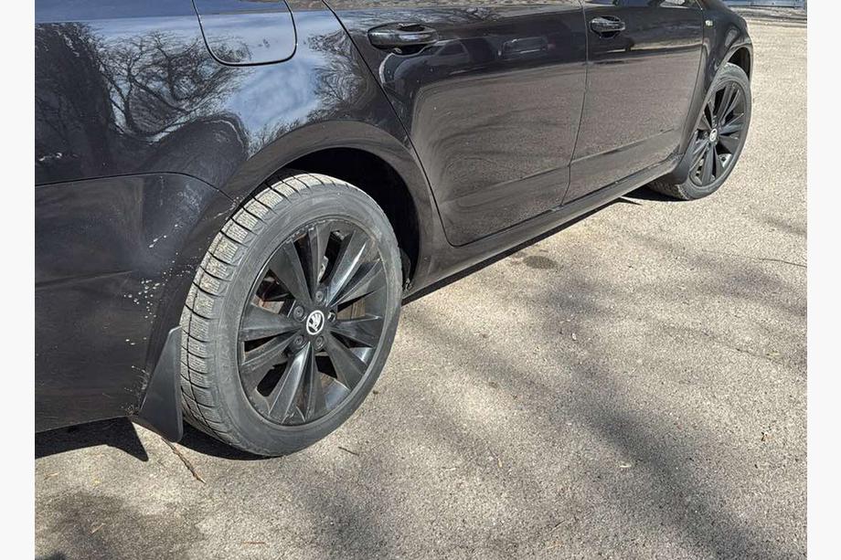 Skoda Octavia III A7 2013–2019 Premium zástierky SD, SW 2018+ (4 ks) Image