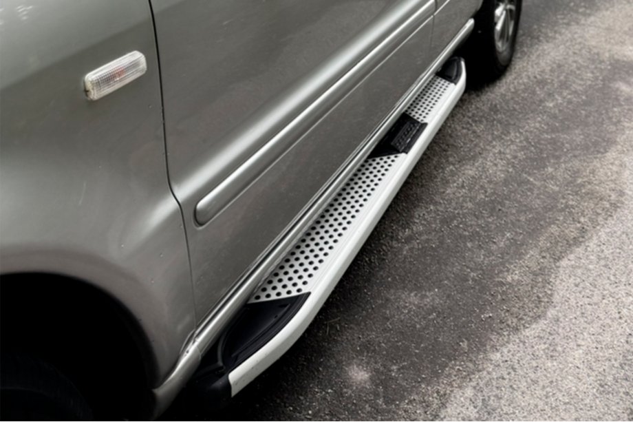 Mercedes ML W163 1997–2005 Mevsim Grey bočné nášľapy (2 ks, hliník) Image