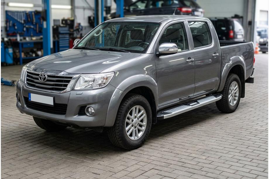 Toyota Hilux 2006–2015 Mevsim Grey bočné nášľapy (2 ks, hliník) Image