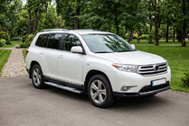 Toyota Highlander 2008–2013 Mevsim Grey bočné nášľapy (2 ks, hliník) fotografia 1