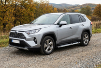 Toyota Rav 4 2019–2025 Mevsim Grey bočné nášľapy (2 ks, hliník) fotografia 1