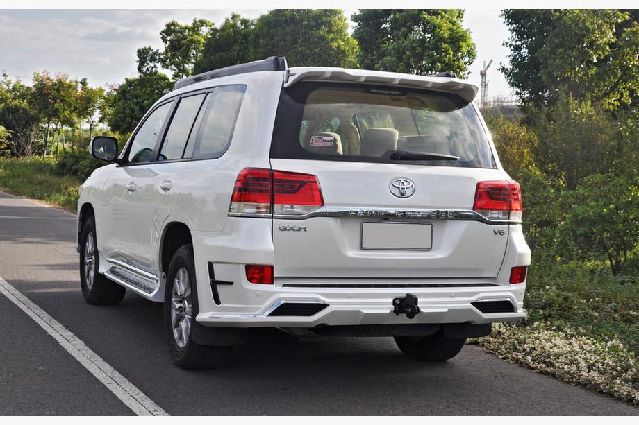 Toyota Land Cruiser 200 2007–2021 Zadný nárazník kompletný 2016+ (EWAN) Image