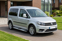 Volkswagen Caddy 2015–2020 Mevsim Grey bočné nášľapy (2 ks, hliník) Štandardná základňa fotografia 1