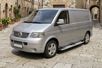 Volkswagen T5 Multivan 2003–2010 Mevsim Grey bočné nášľapy (2 ks, hliník) Krátky rázvor fotografia 1