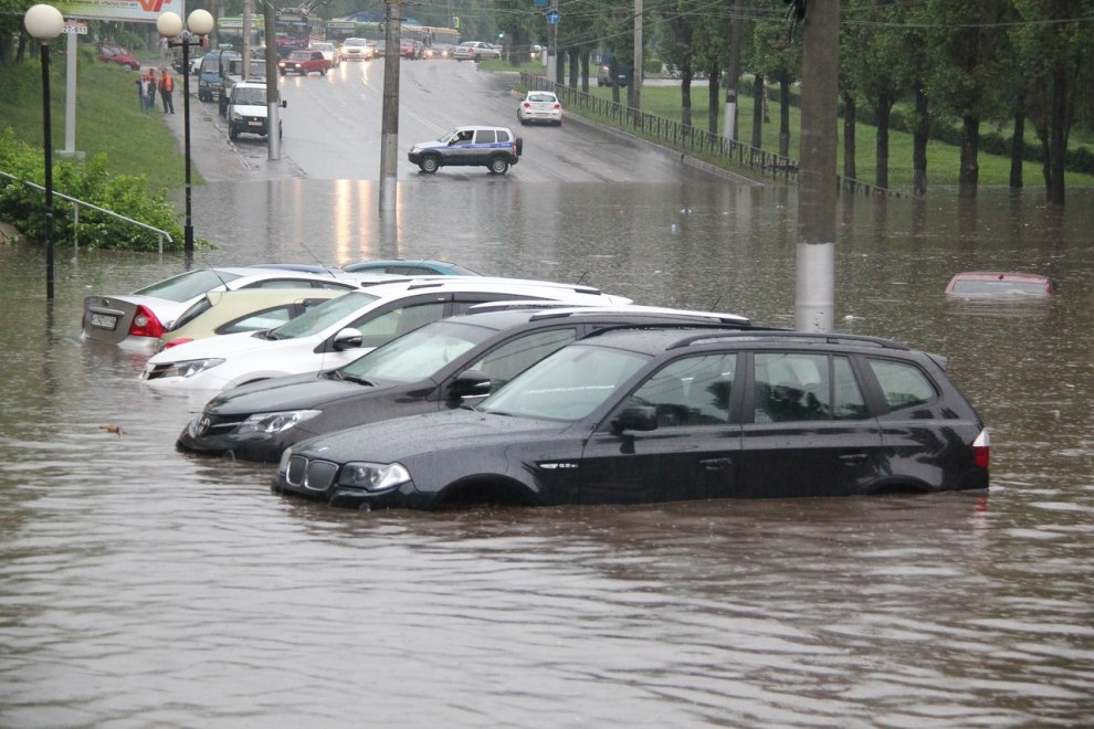 Ako rozpoznať auto po záplave