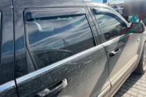 Jeep Grand Cherokee WK 2004–2010 Deflektory okien (4 ks, HIC) fotografia 6