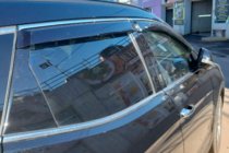 Hyundai Santa Fe 4 2018–2023 Okenné deflektory s chrómovou lištou (4 ks, HIC) fotografia 2