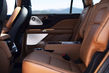 Prémiový sedemmiestny crossover Lincoln Aviator fotografia 10