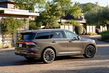 Prémiový sedemmiestny crossover Lincoln Aviator fotografia 4