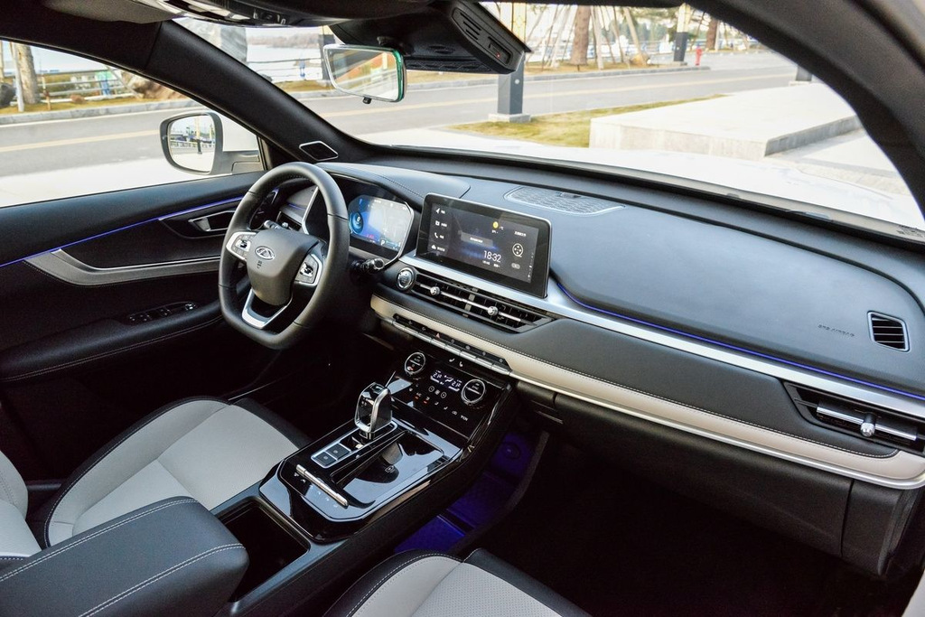 Crossover Chery Tiggo 7 PRO druhej generácie s predným náhonom