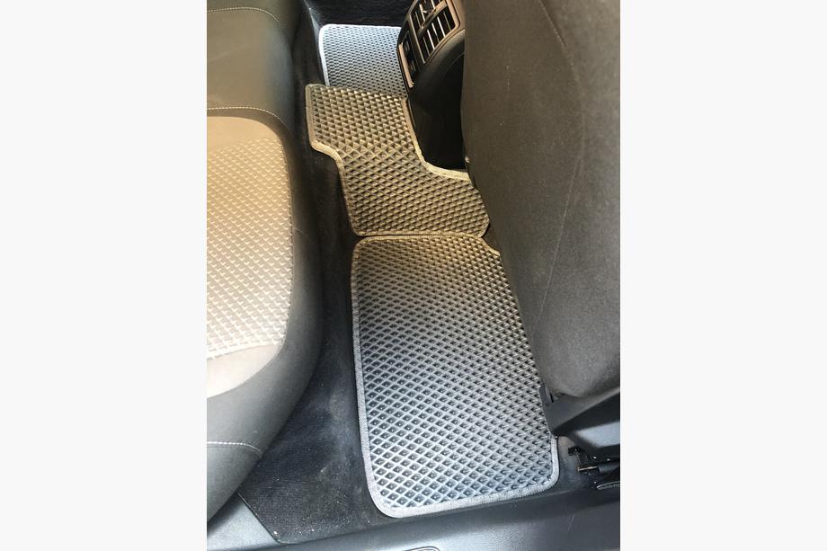 Volkswagen Passat B8 2015–2023 EVA autokoberce (EU, čierne) Fotografia 7