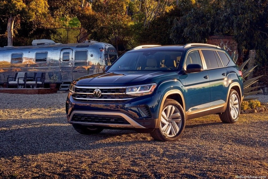 Modernizovaný sedemmiestny crossover Volkswagen Atlas