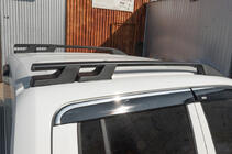 Volkswagen Amarok 2010–2022 Strešné lyžiny OmsaLine Sport (2 ks, čierne) fotografia 3