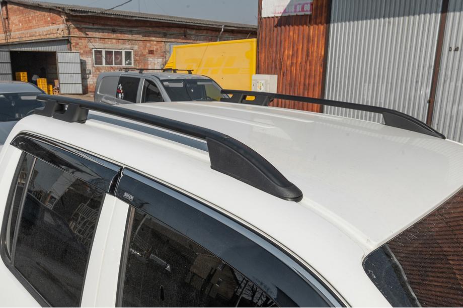 Volkswagen Amarok 2010–2022 Strešné lyžiny OmsaLine Sport (2 ks, čierne) Image