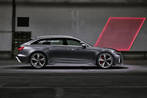 Test 600-koňového štvorkolkového kombi Audi RS6 Avant Fotografia 5