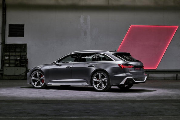 Test 600-koňového štvorkolkového kombi Audi RS6 Avant Fotografia 4