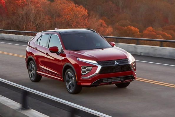Recenzia modernizovaného crossoveru Mitsubishi Eclipse Cross