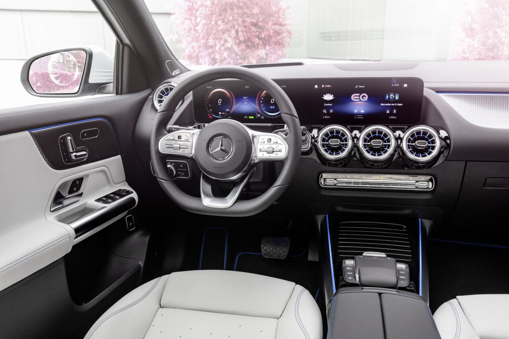 Kompaktný elektrický crossover Mercedes-Benz EQA