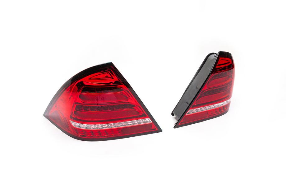 Mercedes C-trieda W203 2000–2007 Zadné LED brzdové svetlá (2 ks) Fotografia 4
