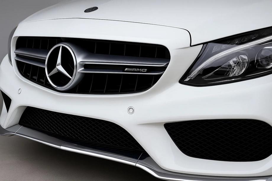 Mercedes C-class W205 2014–2021 Predná maska v C63 dizajne (pre Avantgarde/AMG-Line/C43 AMG) Image