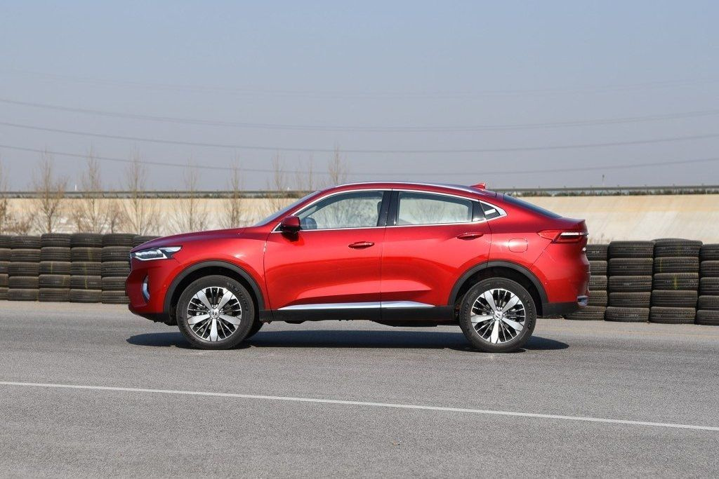 Kupéový stredne veľký crossover Haval F7X