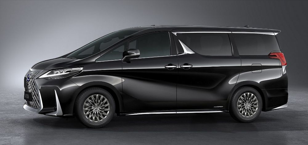 Recenzia prémiového minivanu Lexus LM