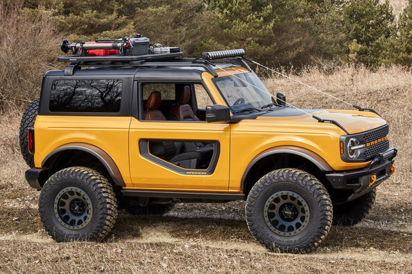 Recenzia trojdverového SUV Ford Bronco