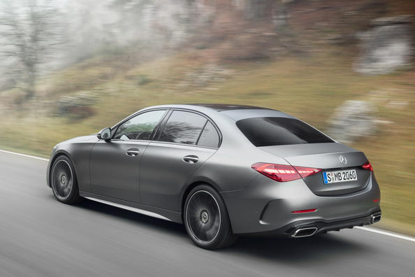 Nová generácia sedanu Mercedes-Benz C-Class Fotografia 3