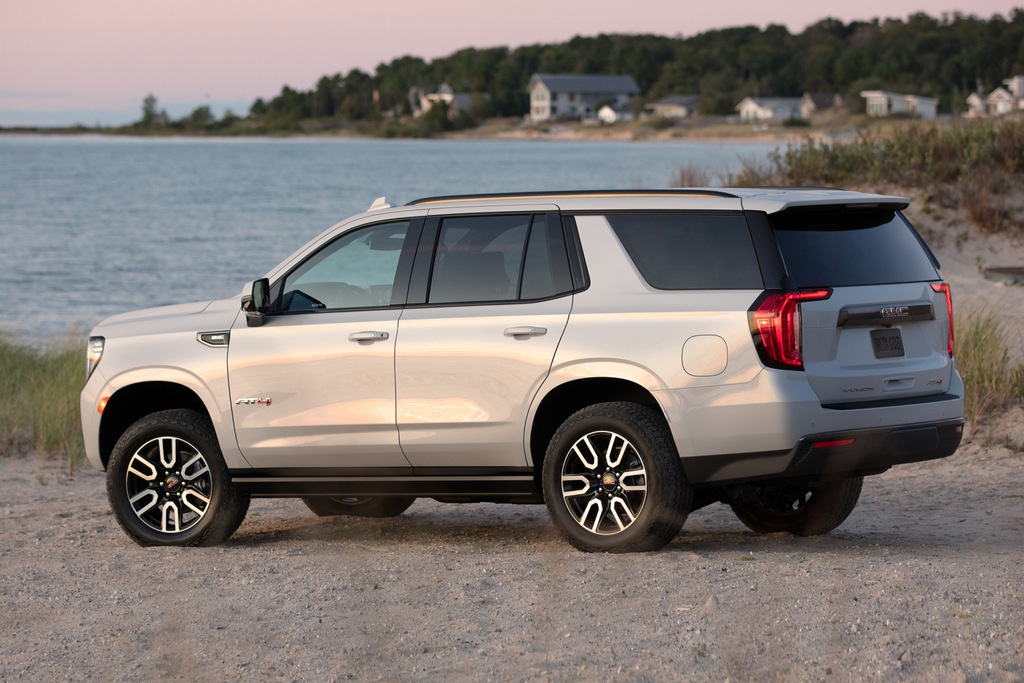 Prehľad veľkého osemmiestneho SUV GMC Yukon