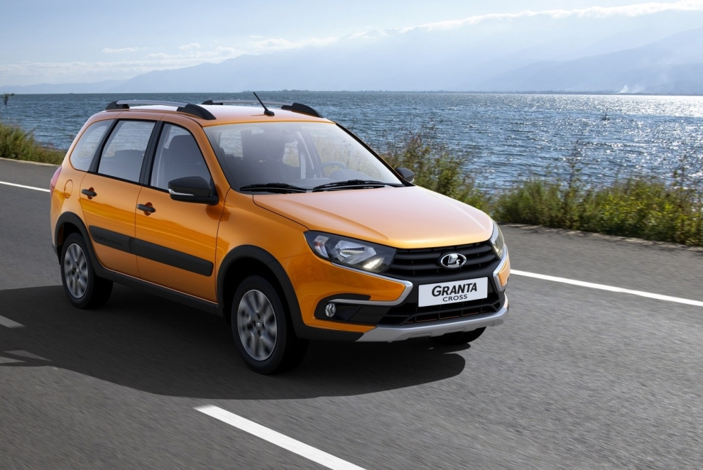 Lada Granta Cross: kombi so zvýšenou svetlou výškou