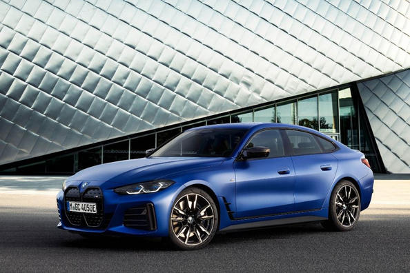 Prvá generácia elektrického liftbacku BMW i4 Fotografia 1