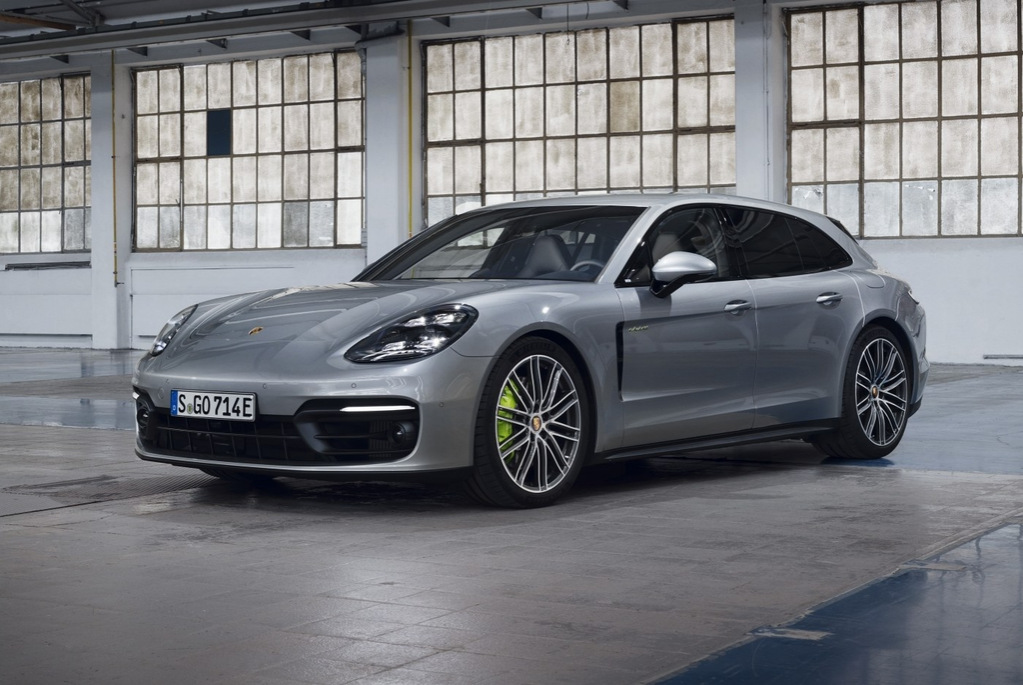 Test: Porsche Panamera Sport Turismo s pohonom 4×4