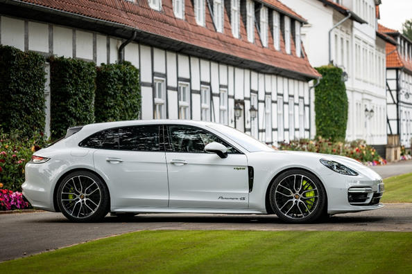 Test: Porsche Panamera Sport Turismo s pohonom 4×4