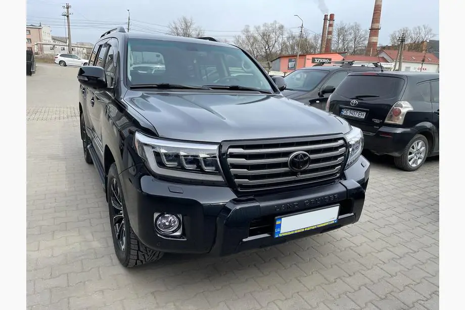 Toyota Land Cruiser 200 2007–2021 Predné svetlomety 2007-2014 (Bugatti) Image