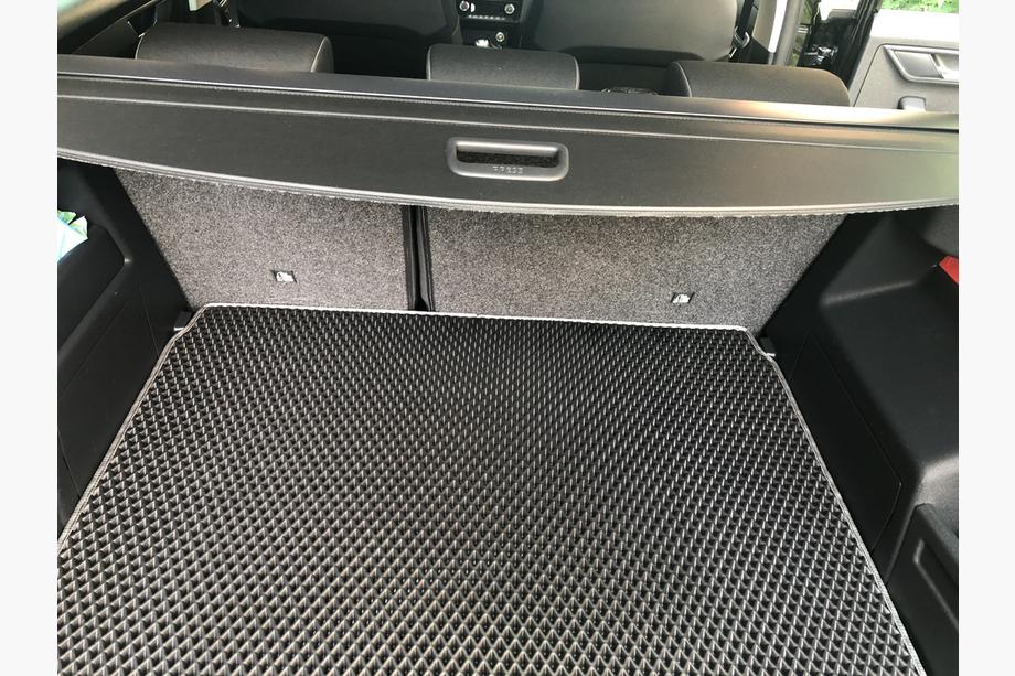 Skoda Fabia 2014–2021 Rohož do kufra (HB, EVA, čierna) Fotografia 3