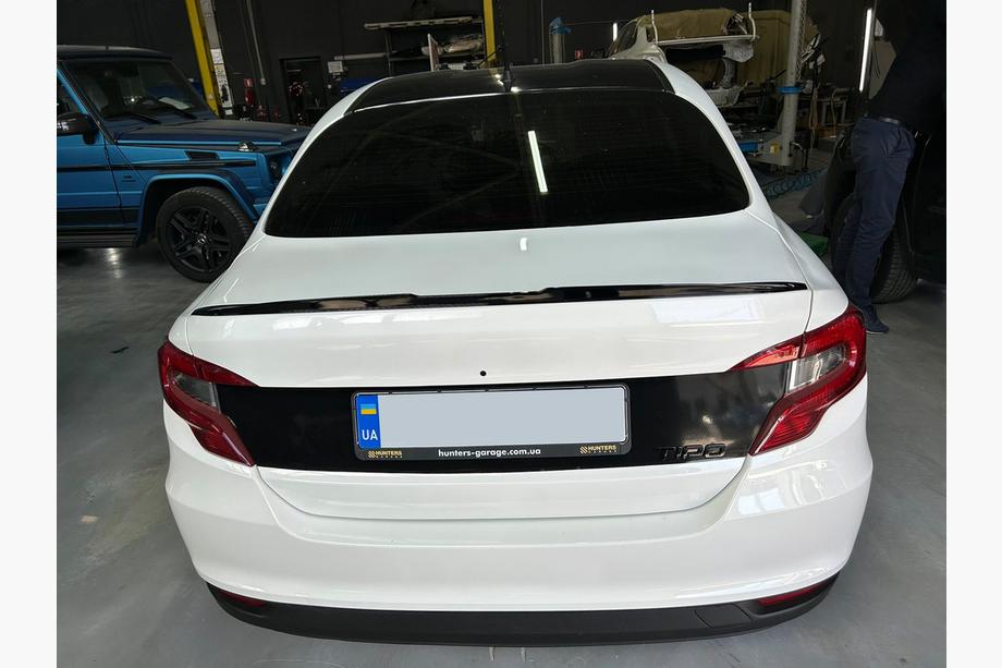 Fiat Tipo 2016– LIP spojler (Sunplex, čierny) (119,1 cm x 5,5 cm) Fotografia 2
