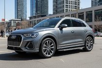 Audi Q3 2019–2025 Bočné nášľapy Duru (2 ks, hliník) fotografia 1