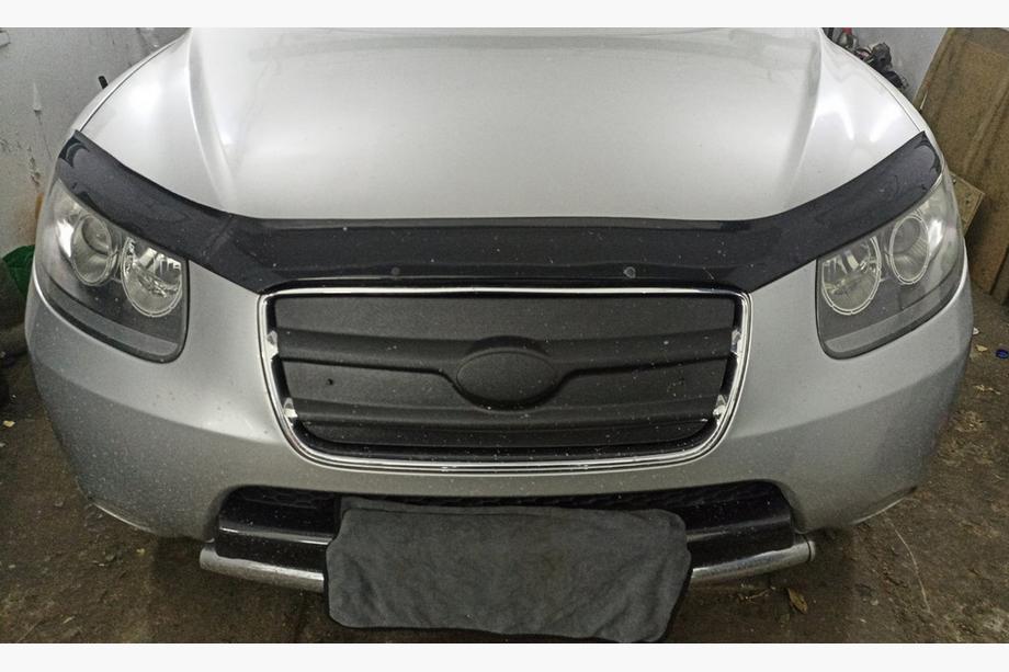 Hyundai Santa Fe 2 2006–2012 Zimná maska 2005-2010 (horná) Image