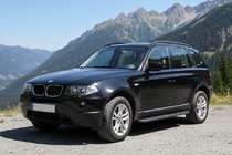 BMW X3 E83 2003–2010 Bočné nášľapy Bosphore Black (2 ks, hliník) fotografia 2