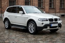 BMW X3 E83 2003–2010 Bočné nášľapy Rainbow (2 ks, hliník) fotografia 1
