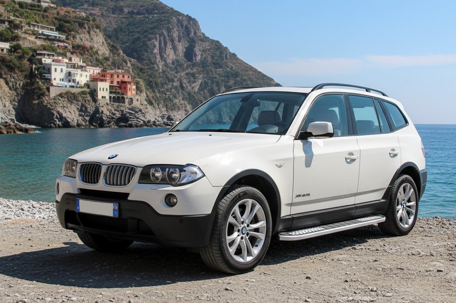BMW X3 E83 2003–2010 Bočné nášľapy Tayga V2 (2 ks, hliník) Image