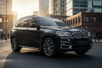 BMW X5 F15 2013–2018 Bočné nášľapy Duru (2 ks, hliník) fotografia 1