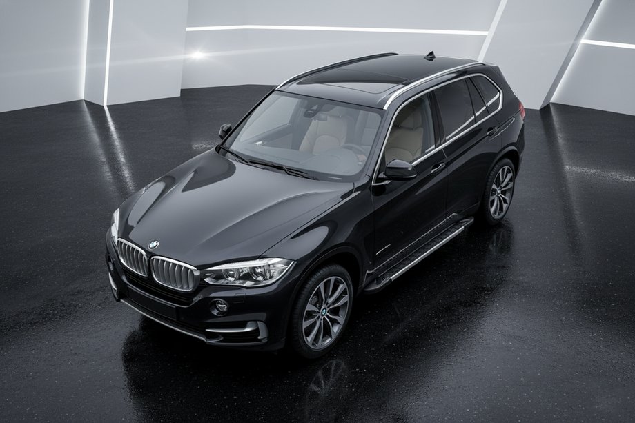 BMW X5 F15 2013–2018 Bočné nášľapy RedLine (2 ks, hliník) Image