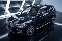 BMW X5 F15 2013–2018 Bočné prahy Tayga Grey (2 ks, hliník) fotografia 1